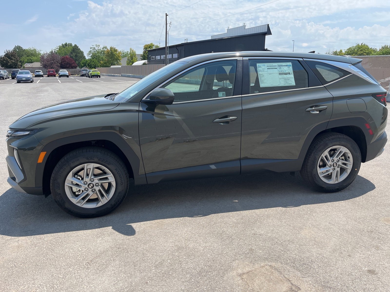 New 2025 Hyundai Tucson SE image 6