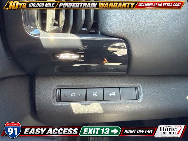 Used 2023 Nissan Pathfinder SV w/ SV Premium Package AWD/4WD image 23