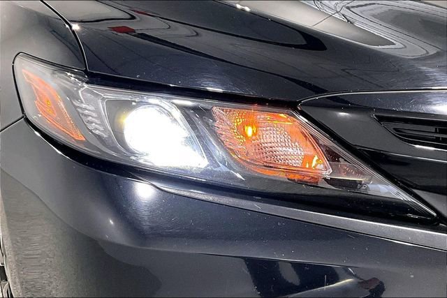 Used 2024 Toyota Camry SE image 32