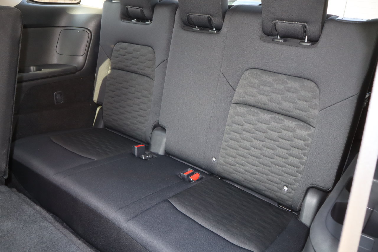 Used 2025 Nissan Pathfinder SV FWD image 6