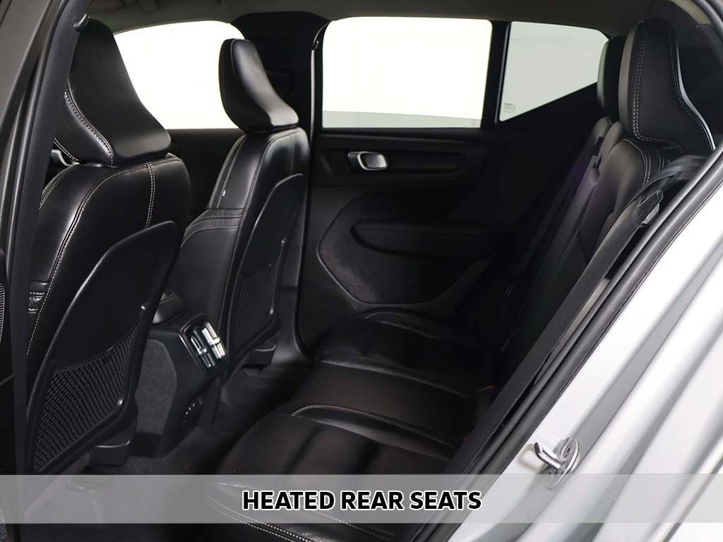 Used 2023 Volvo XC40 B5 Plus w/ Climate Package AWD/4WD image 8