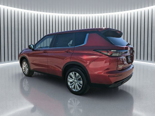 New 2026 Mitsubishi Outlander ES FWD image 6