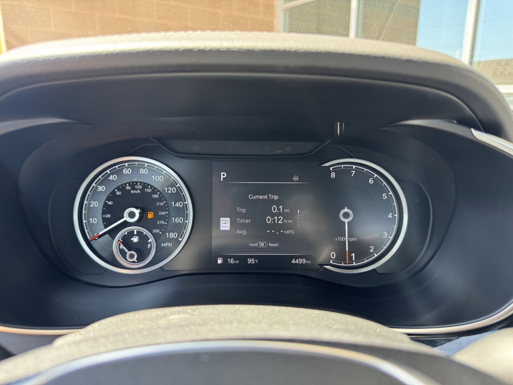 Used 2025 Genesis G70 2.5T w/ Sport Prestige Package image 19