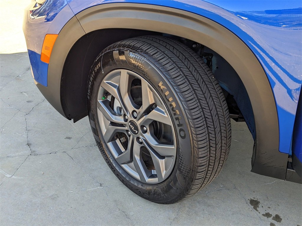 Certified 2024 Kia Seltos LX image 37