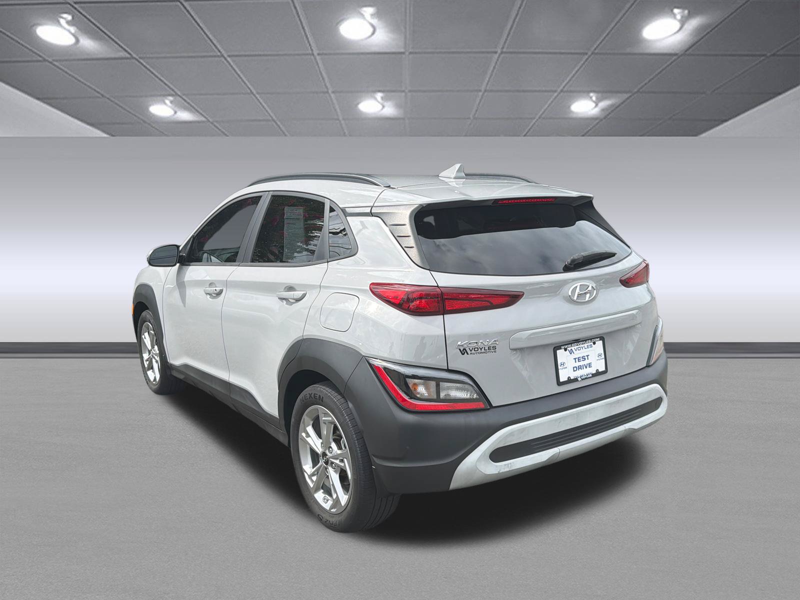 Certified 2022 Hyundai Kona SEL w/ Convenience Package FWD image 7