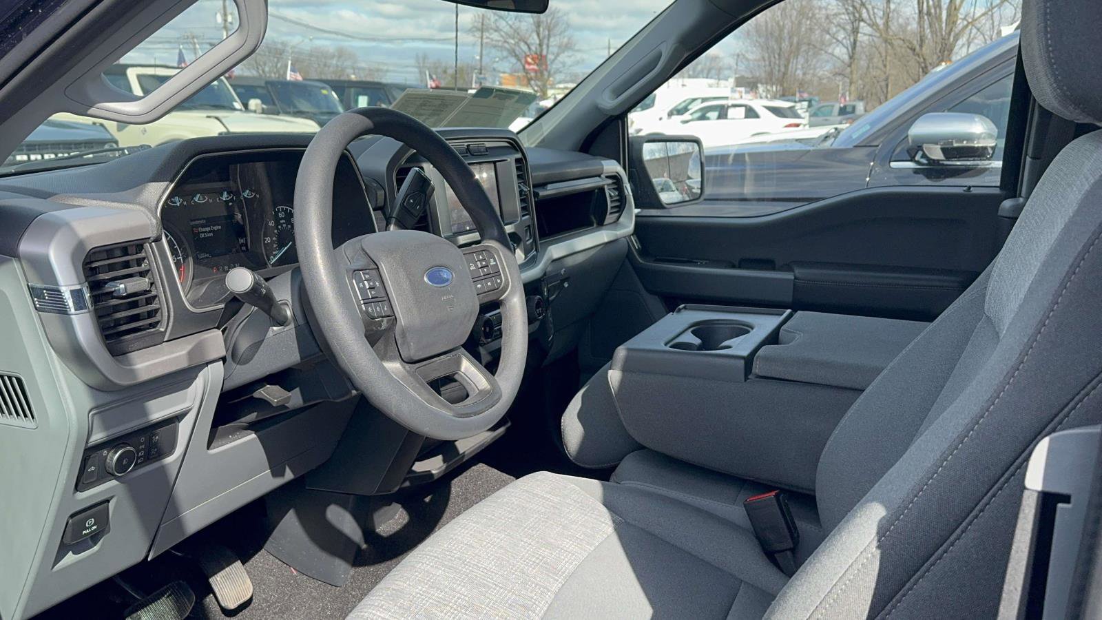 Used 2022 Ford F150 XLT image 31