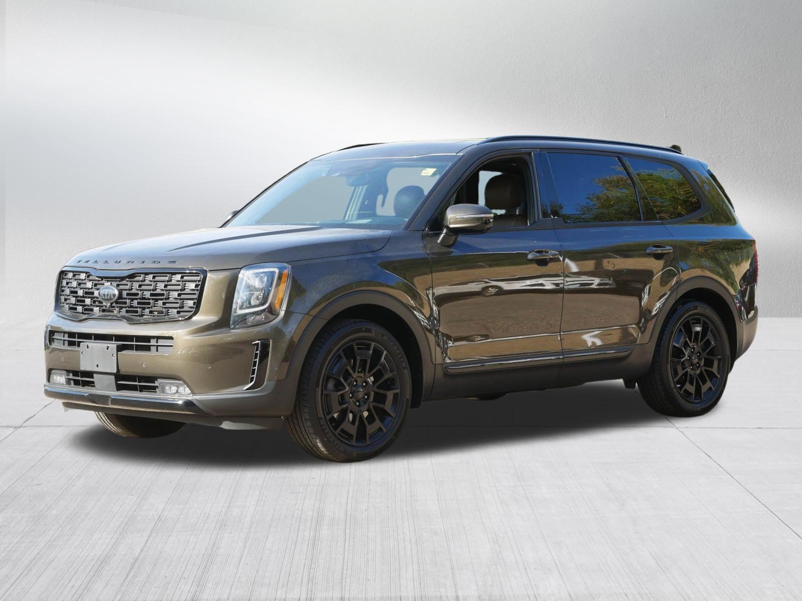Certified 2021 Kia Telluride SX w/ SX Prestige Package AWD/4WD image 3