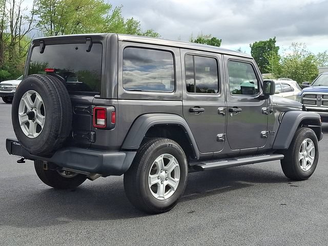 Used 2022 Jeep Wrangler Unlimited Sport w/ Sun And Sound Package AWD/4WD image 9