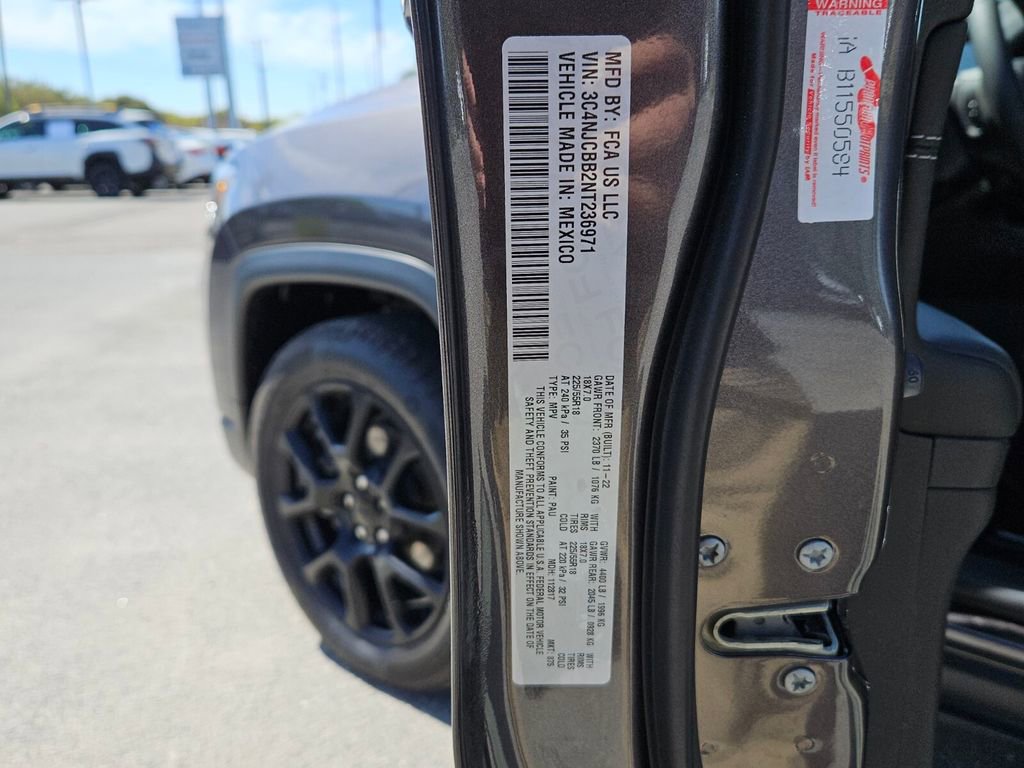 Used 2022 Jeep Compass Altitude image 16