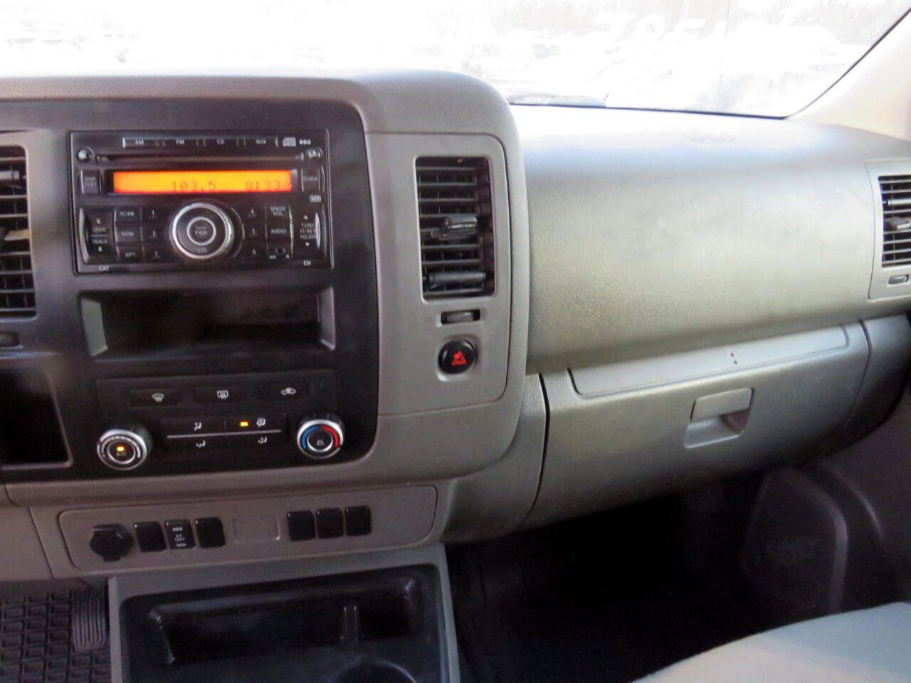 Used 2012 Nissan NV 2500 SV w/ Side Curtain Airbag Pkg image 11