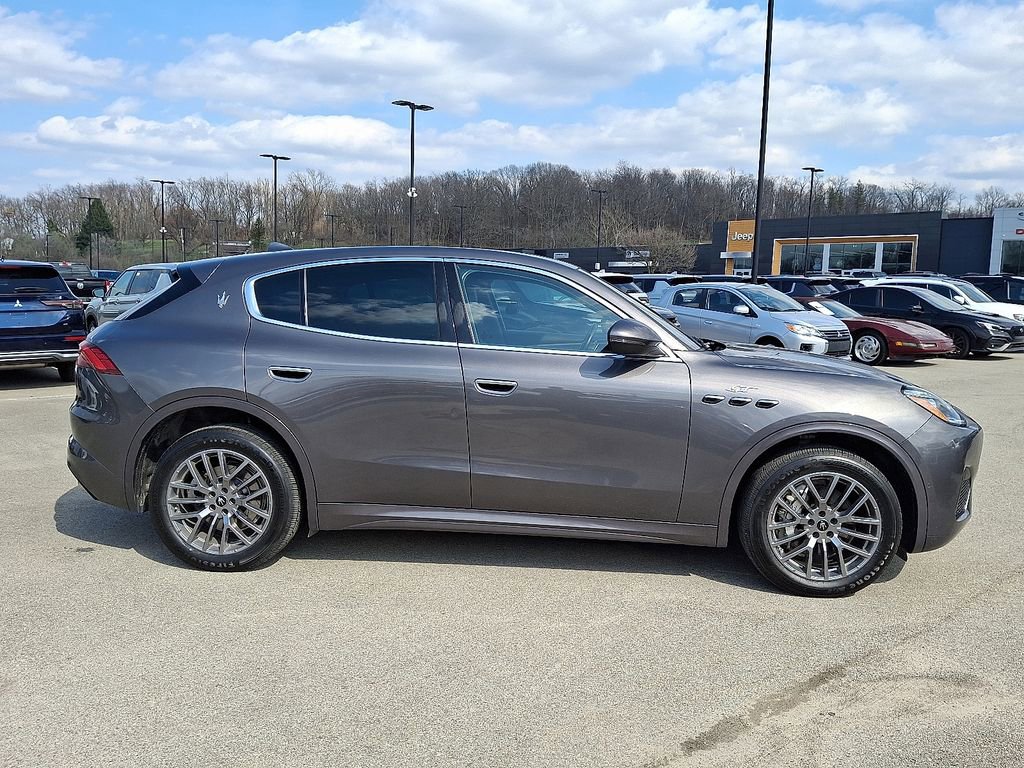 Used 2024 Maserati Grecale GT image 7