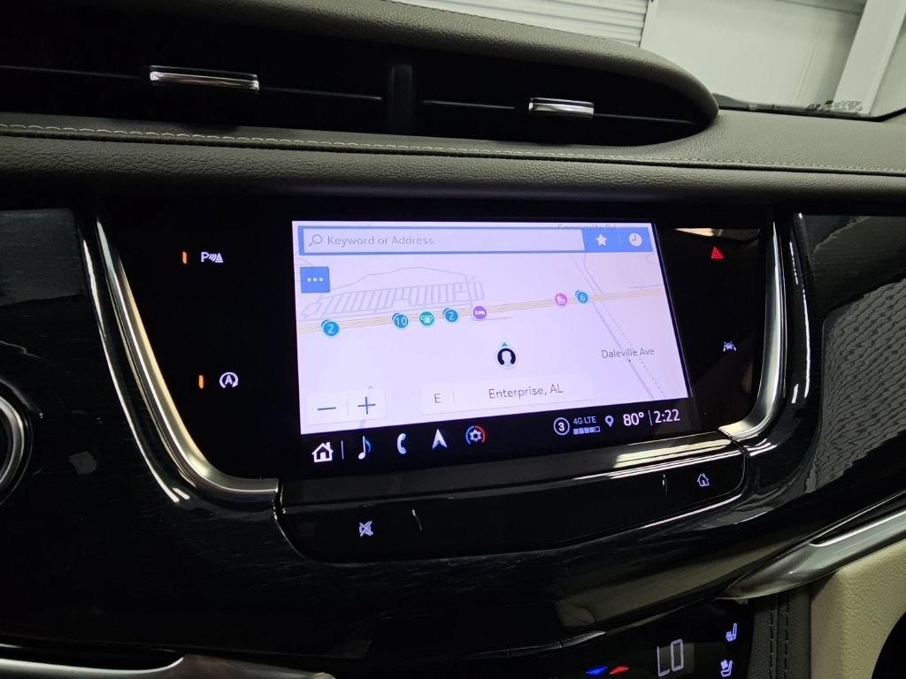 Used 2024 Cadillac XT6 Premium Luxury AWD/4WD image 18
