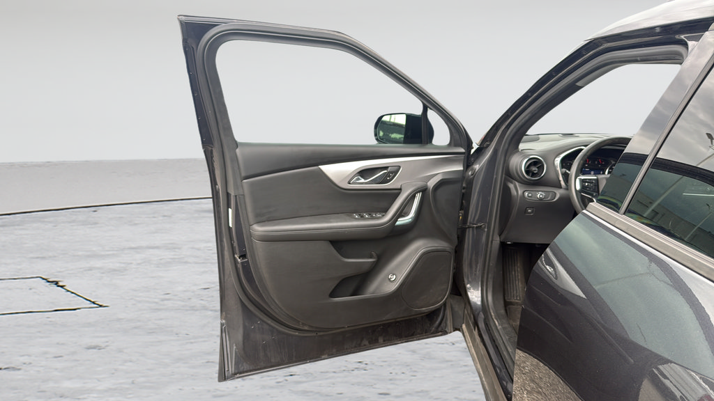 Used 2021 Chevrolet Blazer LT FWD image 24