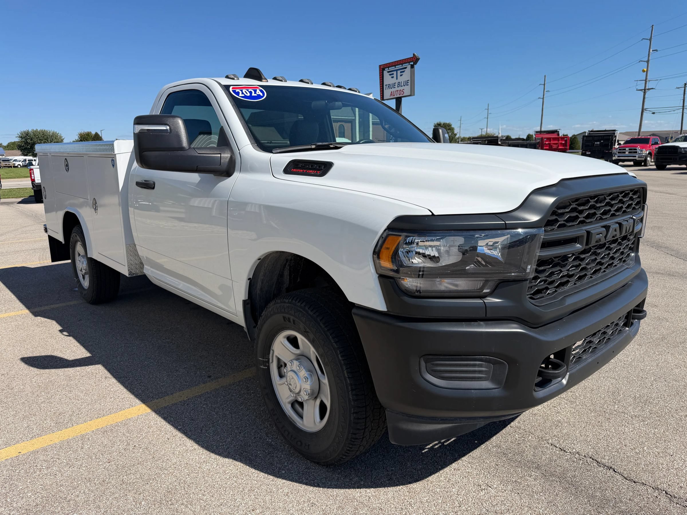 Used 2024 RAM 3500 Tradesman AWD/4WD image 11