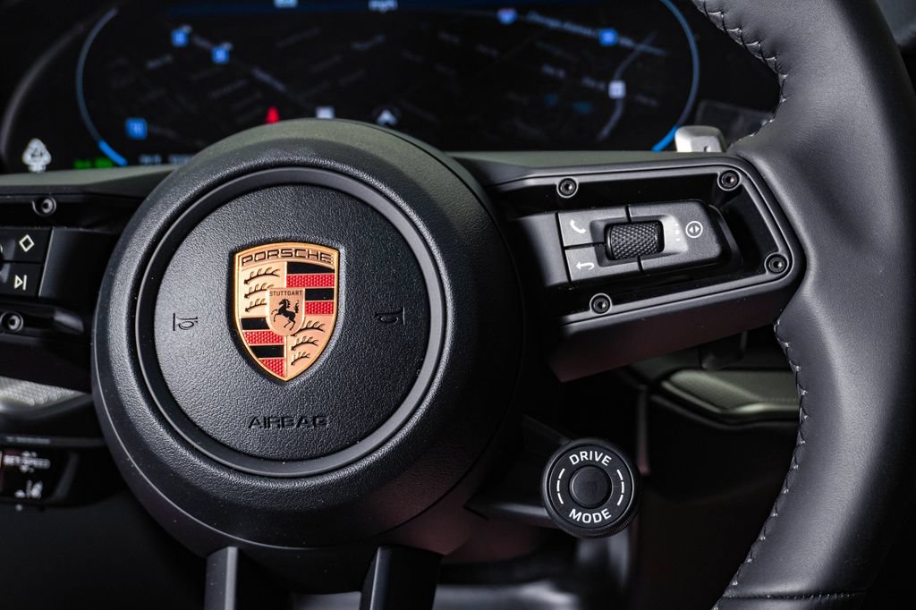 New 2026 Porsche Cayenne Coupe AWD/4WD image 19