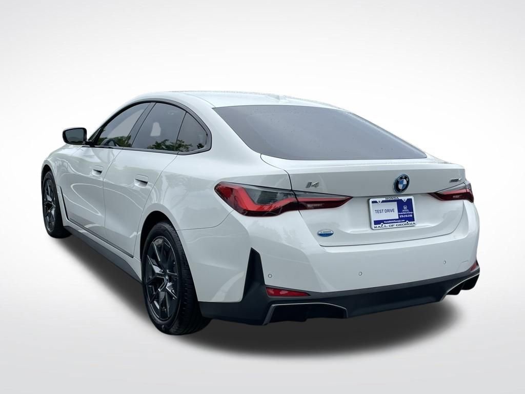 Used 2023 BMW i4 eDrive40 w/ Premium Package RWD image 4