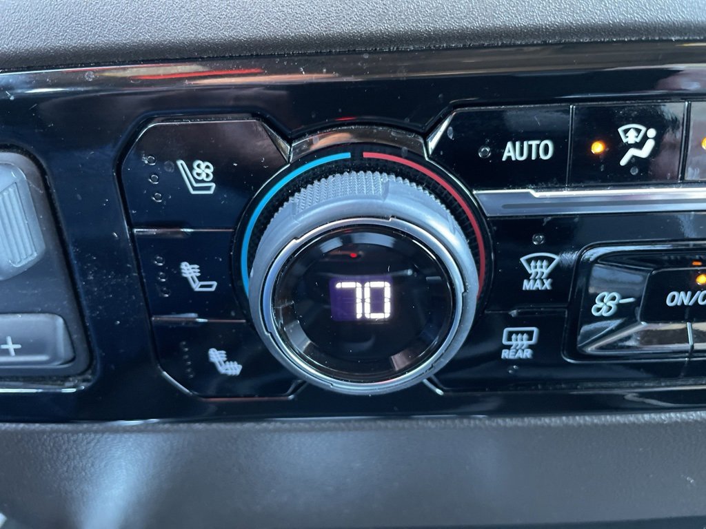 Used 2023 Chevrolet Silverado 1500 LTZ w/ LTZ Premium Package image 14