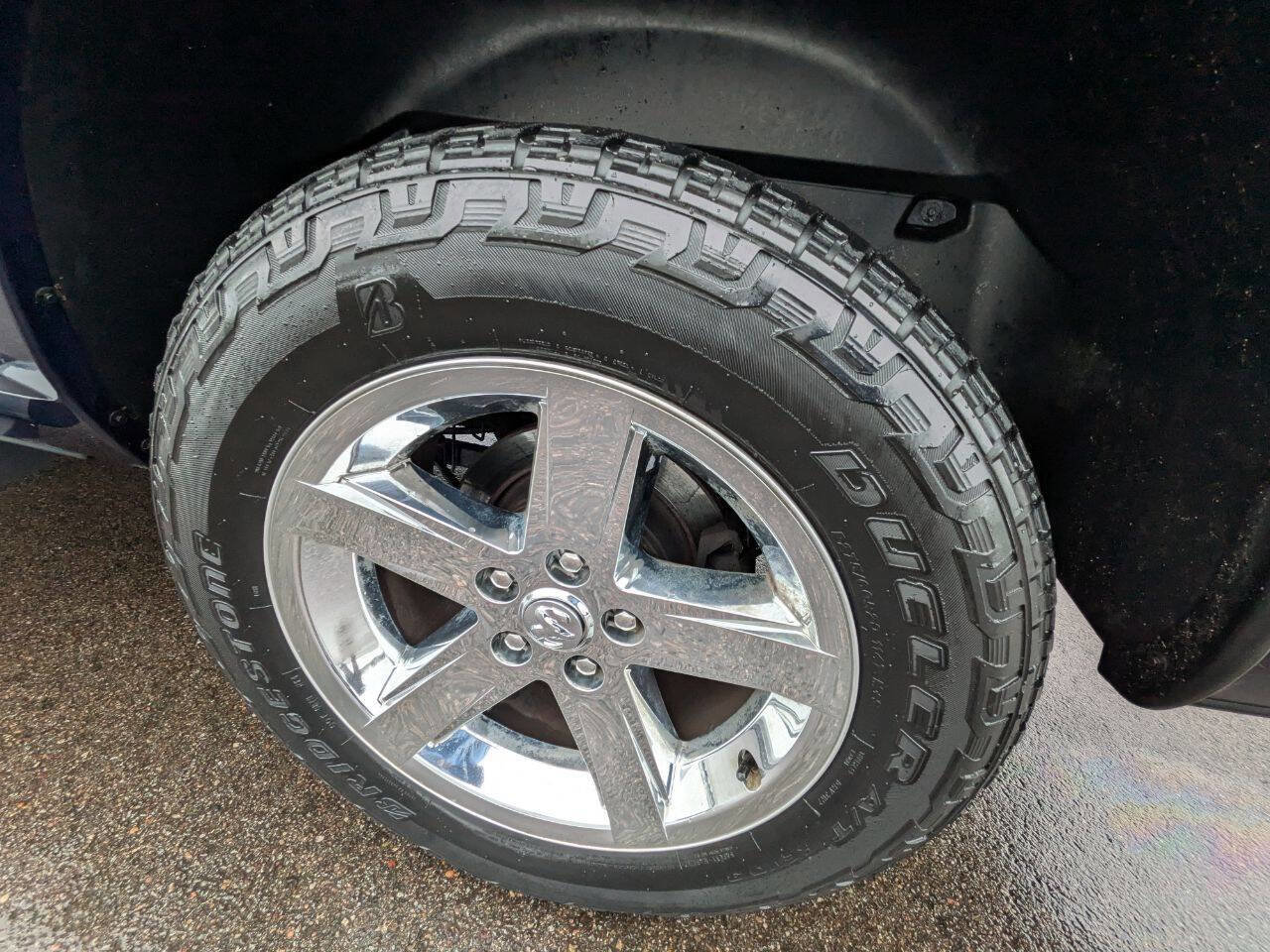 Used 2015 RAM 1500 Express image 10