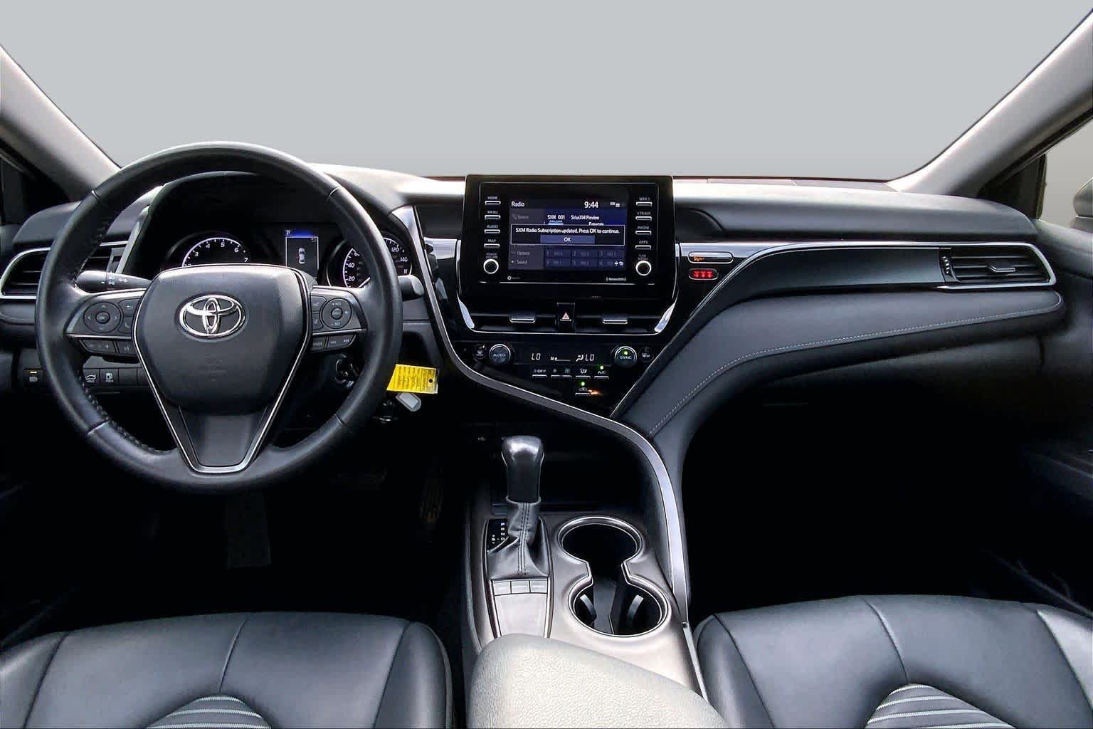 Used 2023 Toyota Camry SE FWD image 16