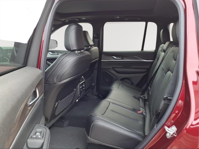 New 2025 Jeep Grand Cherokee L Limited AWD/4WD image 10