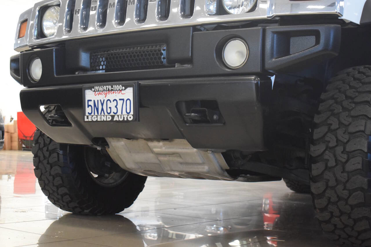 Used 2005 HUMMER H2 w/ Preferred Equipment Group image 11