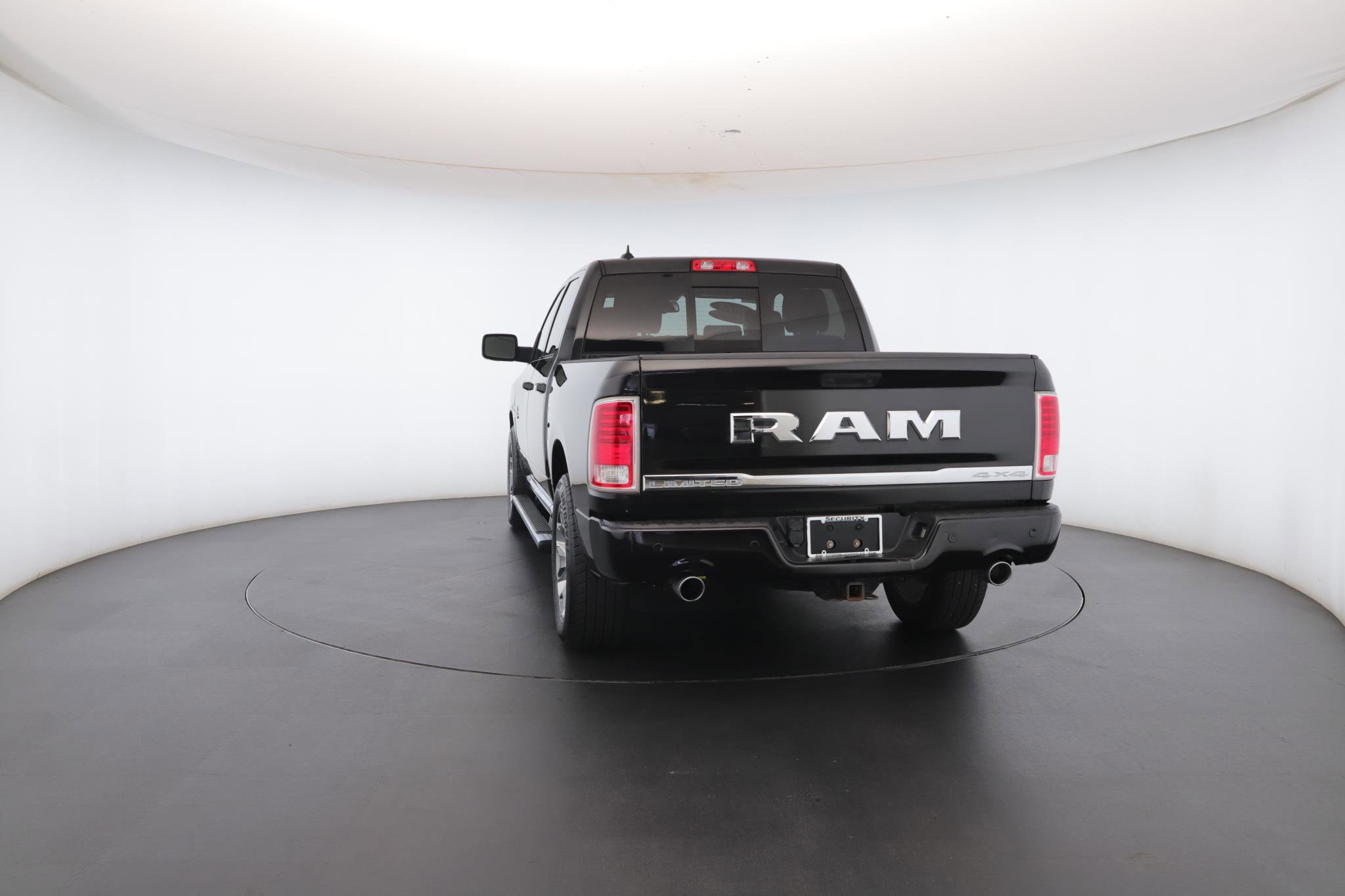 Used 2018 RAM 1500 Limited image 31