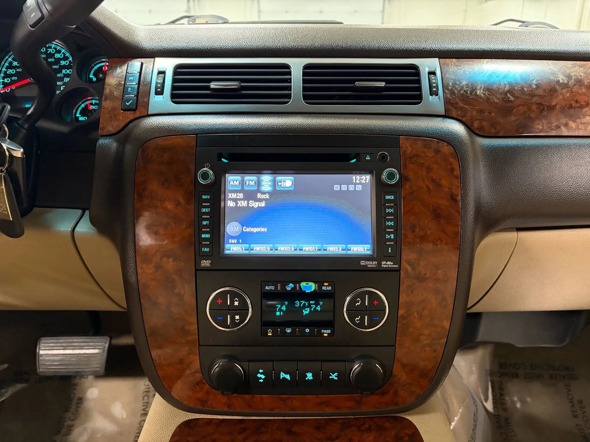 Used 2012 GMC Yukon XL Denali image 45