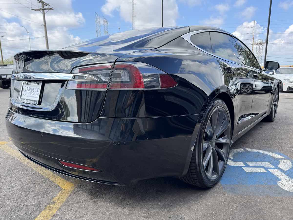 Used 2017 Tesla Model S 60D image 5
