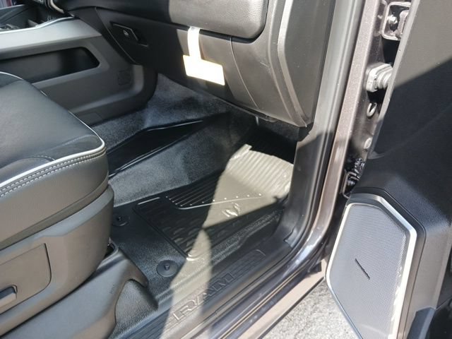 New 2026 RAM 3500 Big Horn w/ Laramie Trim Package AWD/4WD image 24
