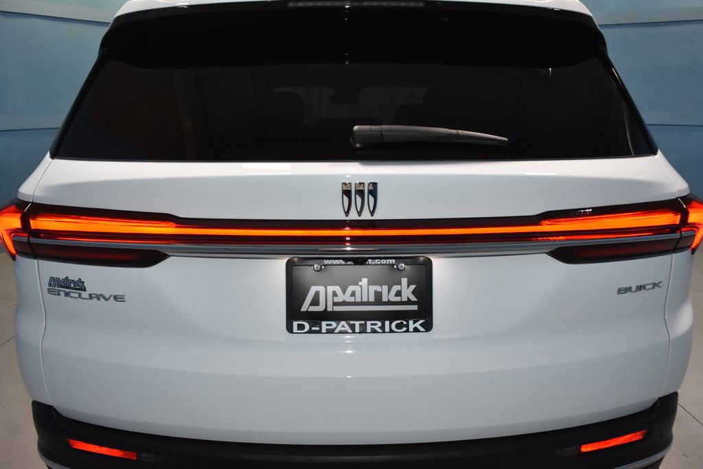 Used 2025 Buick Enclave Preferred w/ Power Package image 33