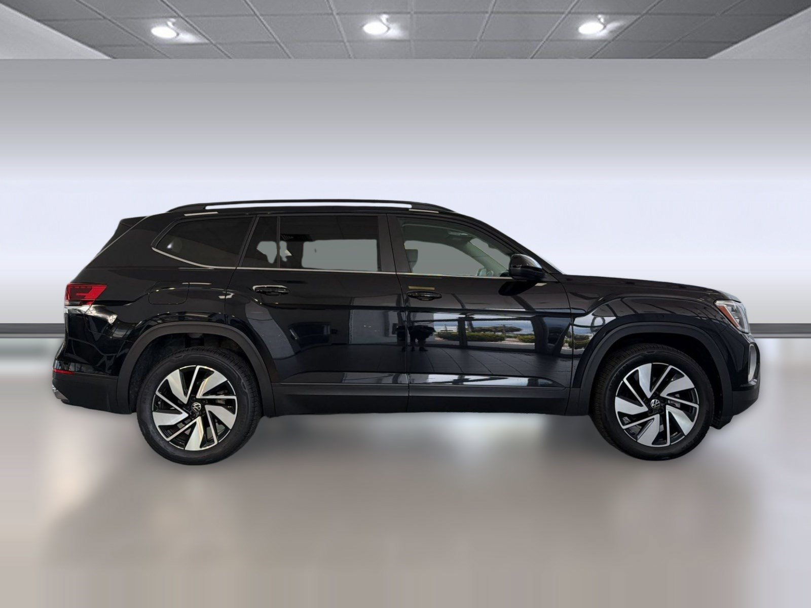 Used 2024 Volkswagen Atlas SE FWD image 8