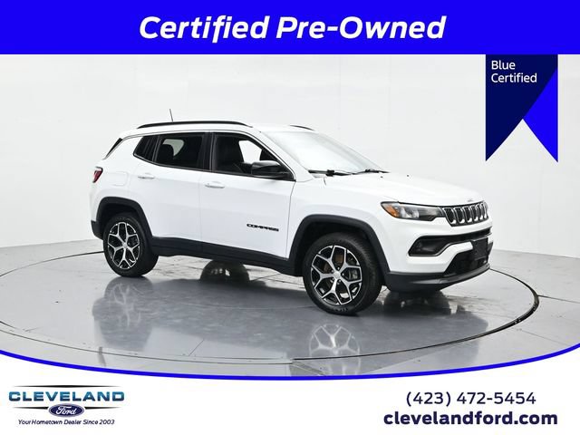 Used 2024 Jeep Compass Latitude AWD/4WD image 1