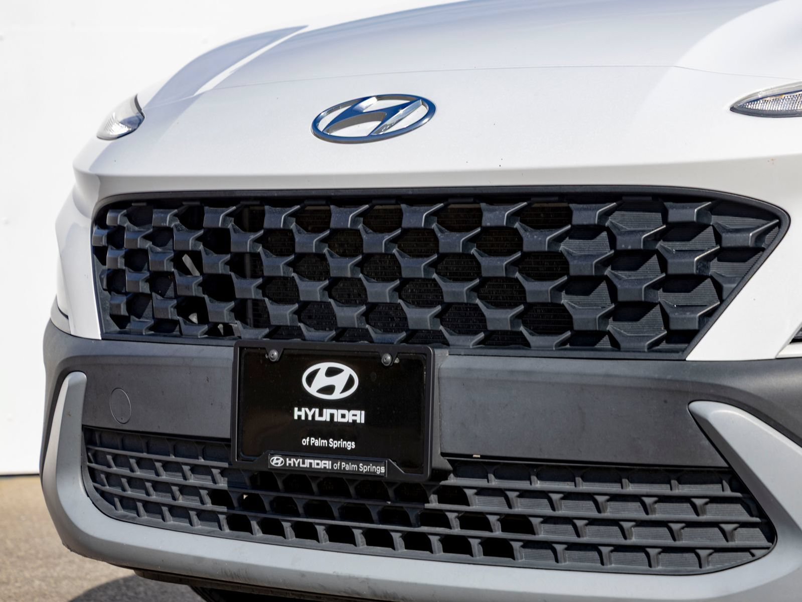 Used 2022 Hyundai Kona SEL w/ Convenience Package AWD/4WD image 3