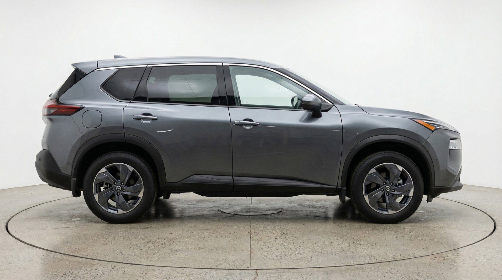 Used 2025 Nissan Rogue SV FWD image 11