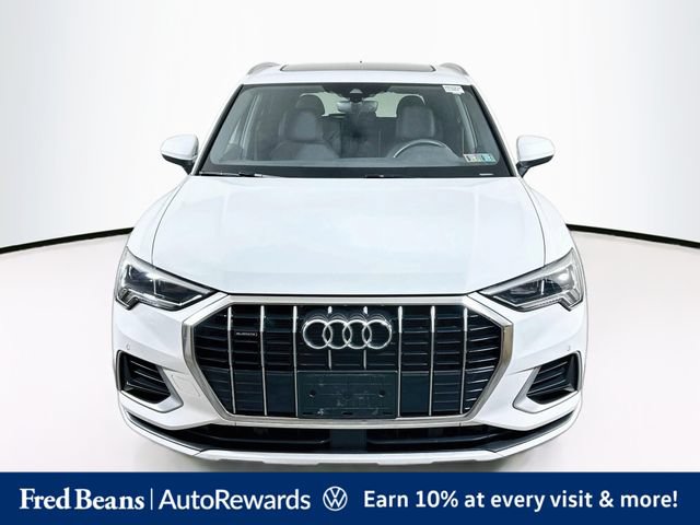 Used 2023 Audi Q3 2.0T Premium w/ Convenience Package AWD/4WD image 2