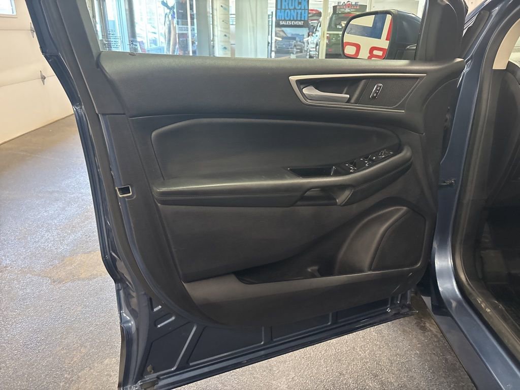 Used 2019 Ford Edge SEL w/ Equipment Group 201A image 17