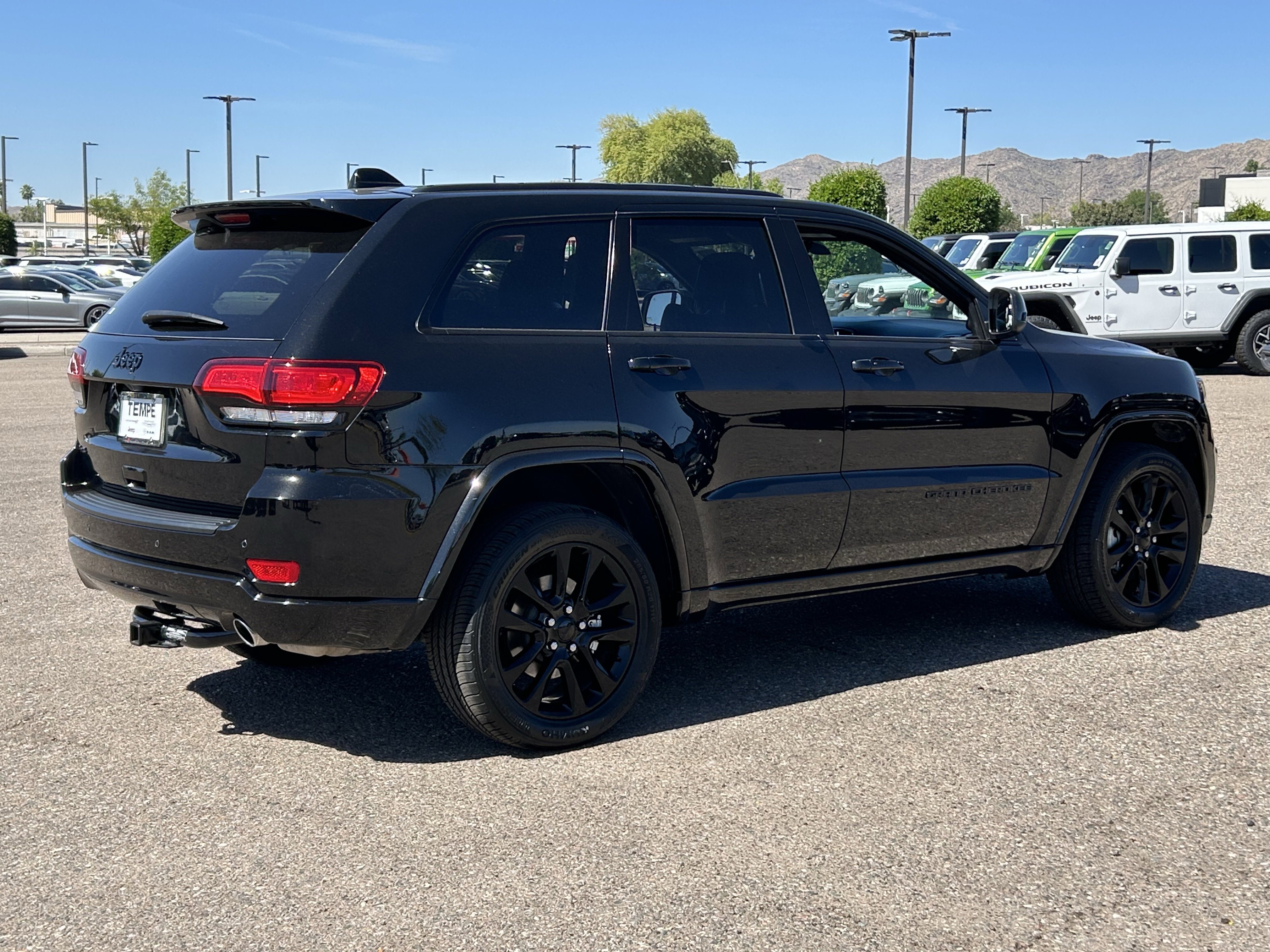 Certified 2021 Jeep Grand Cherokee Laredo X AWD/4WD image 5