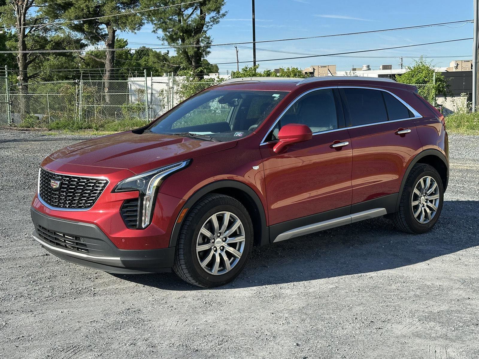 Used 2019 Cadillac XT4 Premium Luxury w/ Cold Weather Package AWD/4WD image 4