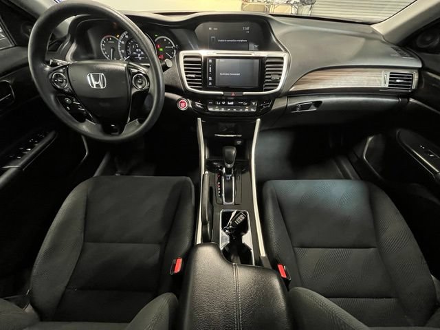 Used 2017 Honda Accord EX image 17