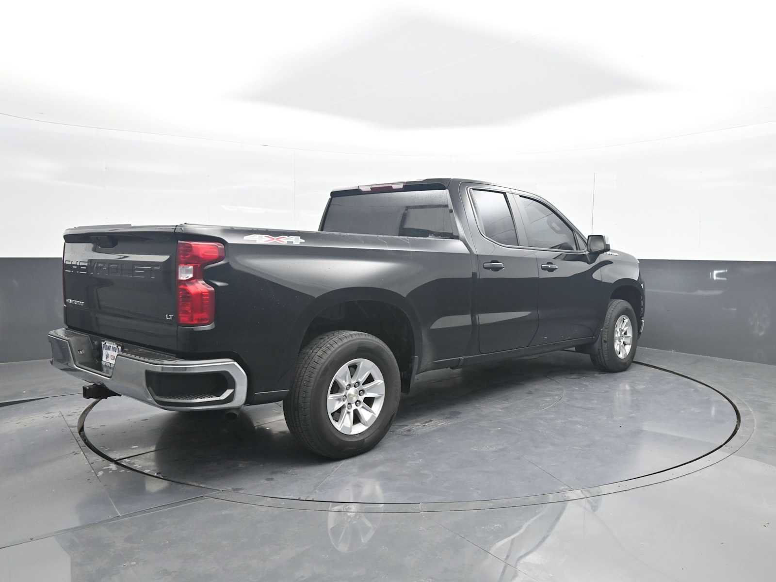 Used 2021 Chevrolet Silverado 1500 LT AWD/4WD image 8