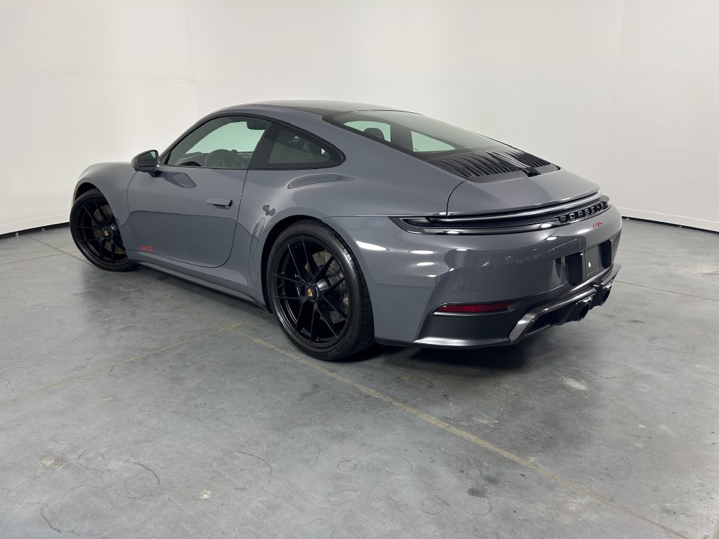 Used 2026 Porsche 911 Carrera GTS RWD image 3