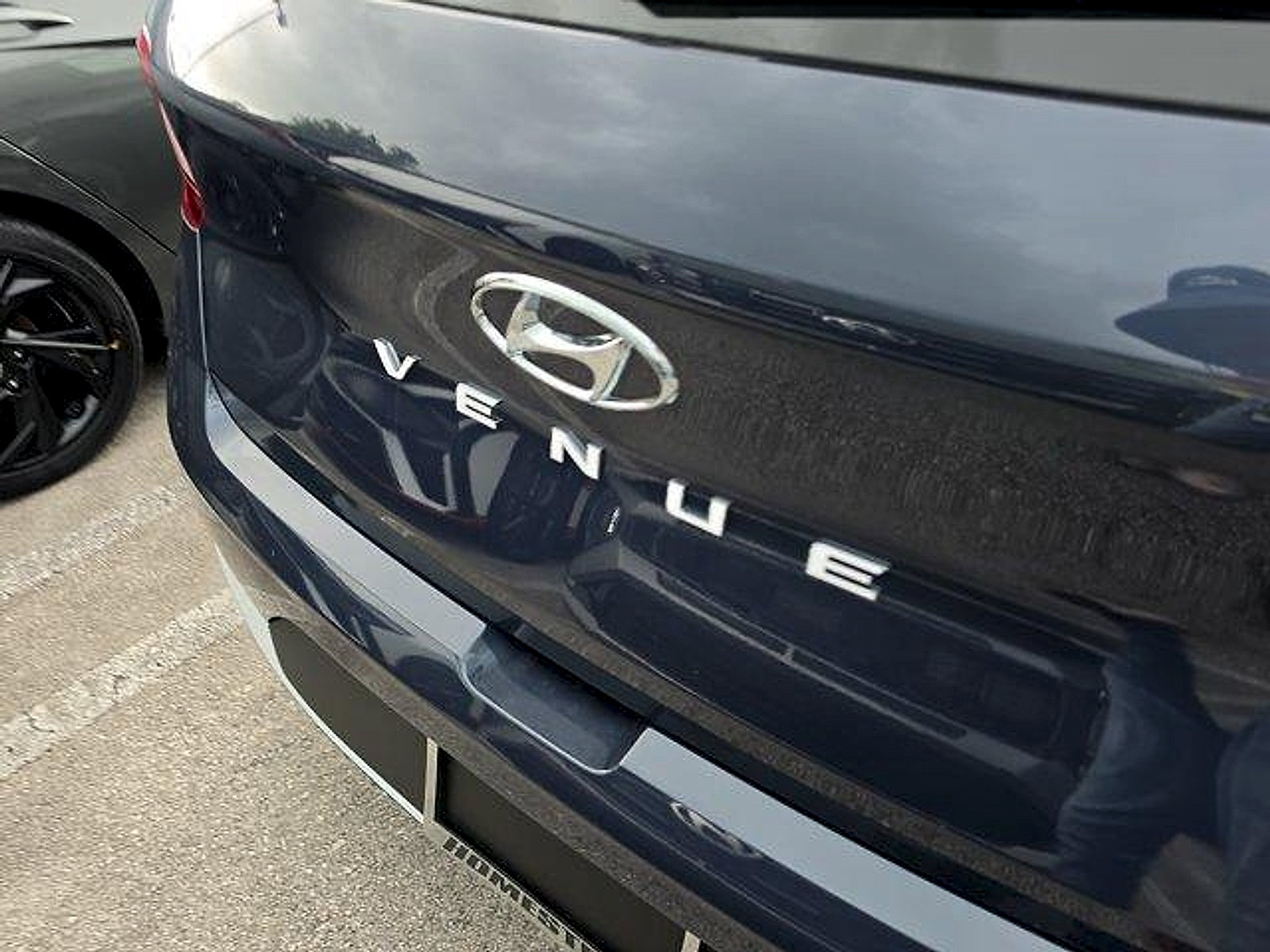 New 2026 Hyundai Venue SEL FWD image 7