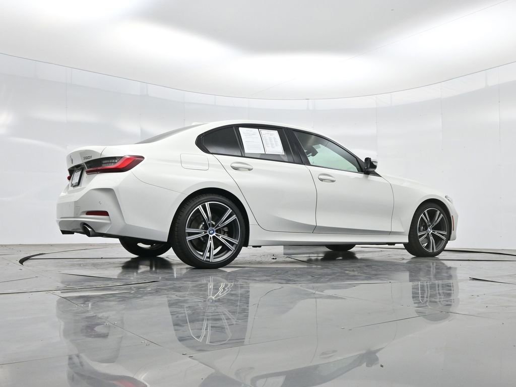 Used 2023 BMW 330i Sedan w/ Driving Assistance Package image 46