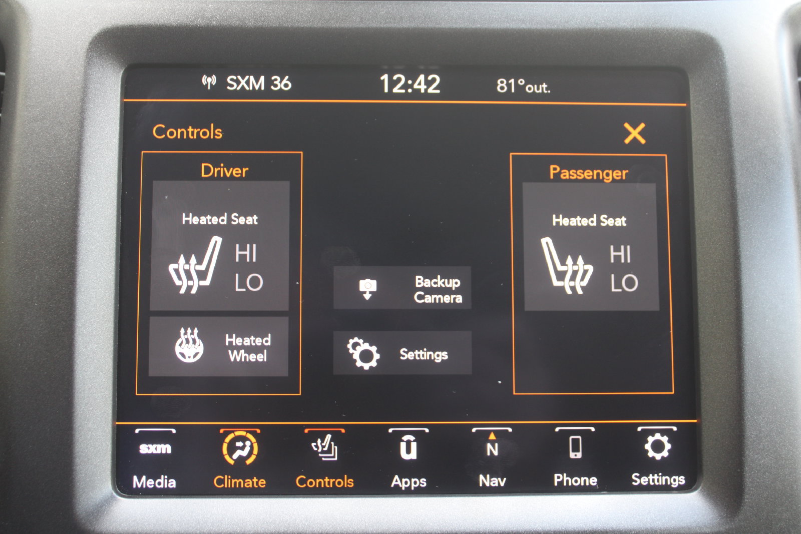 Used 2021 Jeep Cherokee Trailhawk w/ Sun, Sound & Nav Group AWD/4WD image 43
