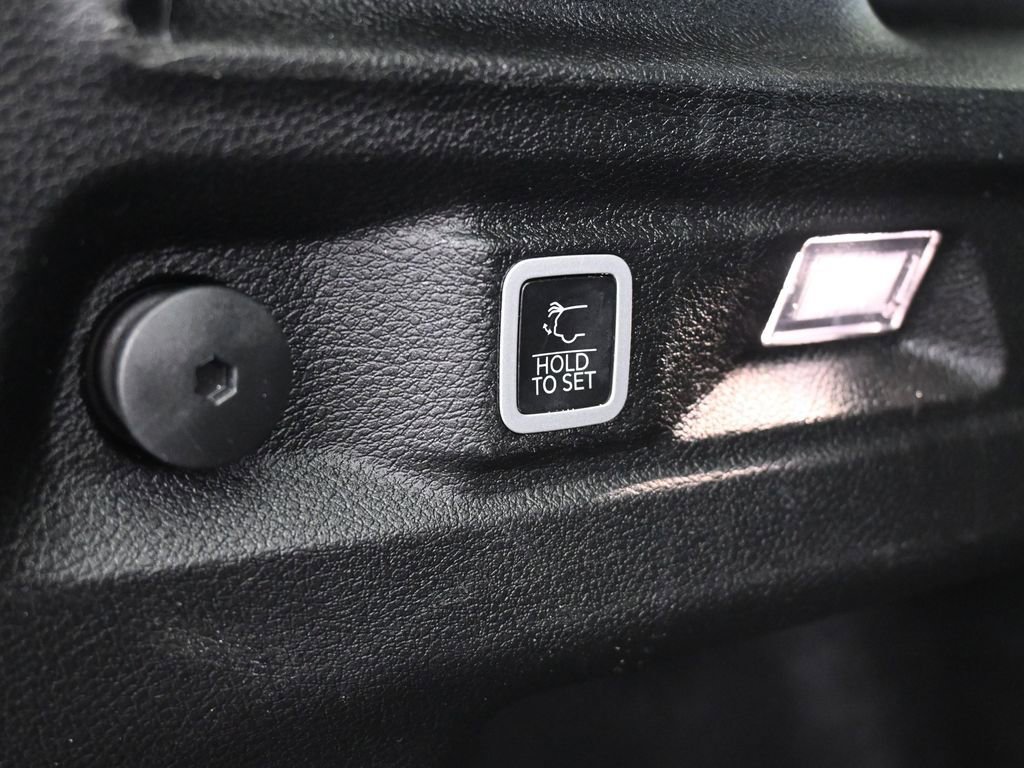 Used 2023 Jeep Grand Cherokee L Limited image 39