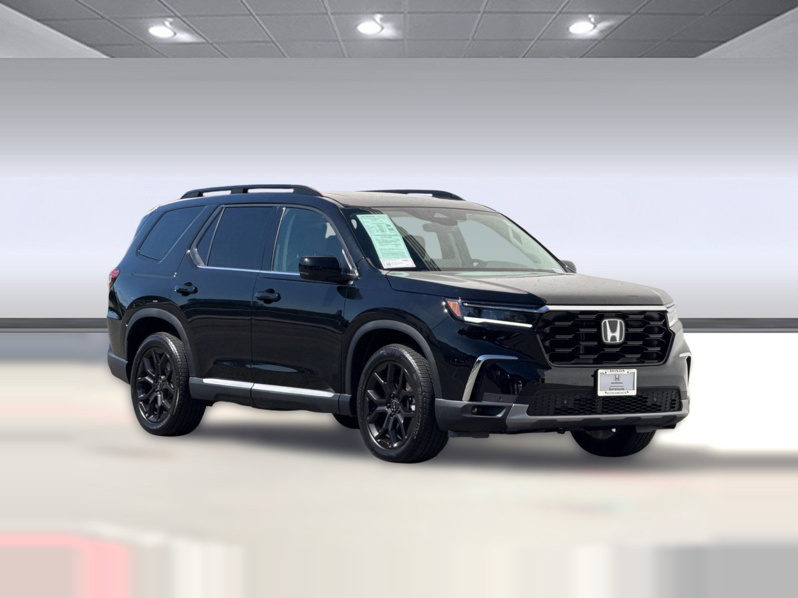 Certified 2025 Honda Pilot Touring image 6