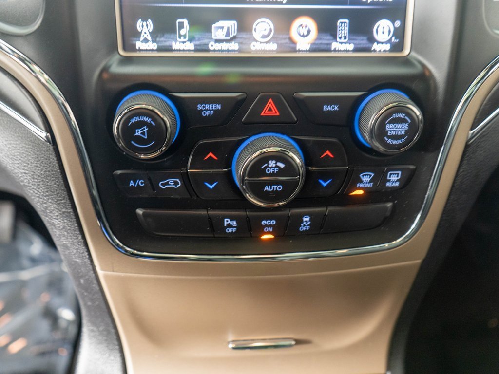 Used 2015 Jeep Grand Cherokee Limited w/ Luxury Group II image 21