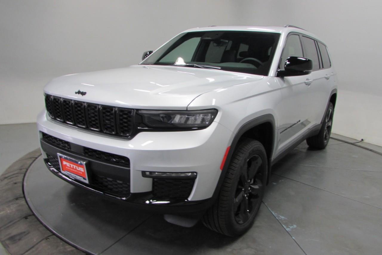New 2025 Jeep Grand Cherokee L Limited w/ Black Appearance Package image 3