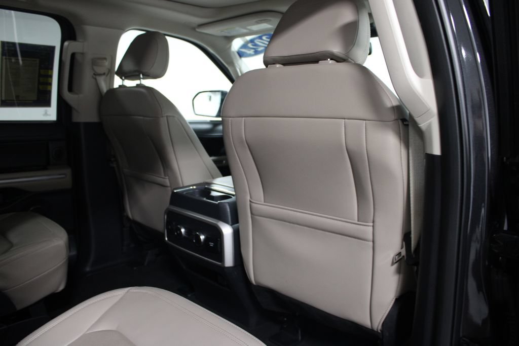 Used 2024 Ford Expedition Limited RWD image 34