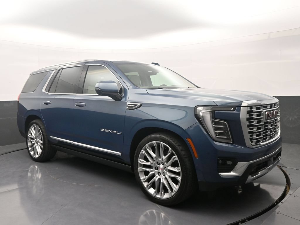 Used 2025 GMC Yukon Denali w/ Denali Reserve Package AWD/4WD image 3